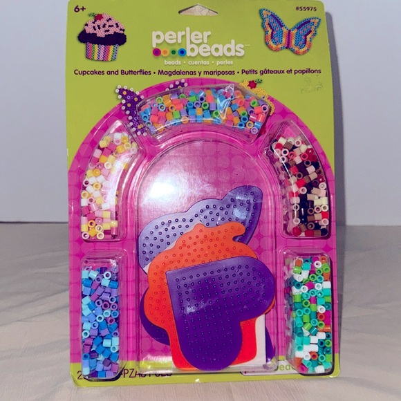 Perler Beads Cupcakes and Butterflies Hearts Kit, NEW - Picture 1 of 1